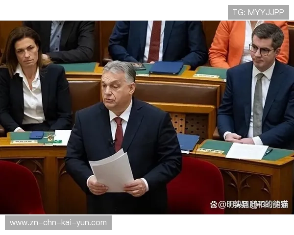 足球主帅怒斥记者蠢问题:赛后场边的火药味何以升腾?