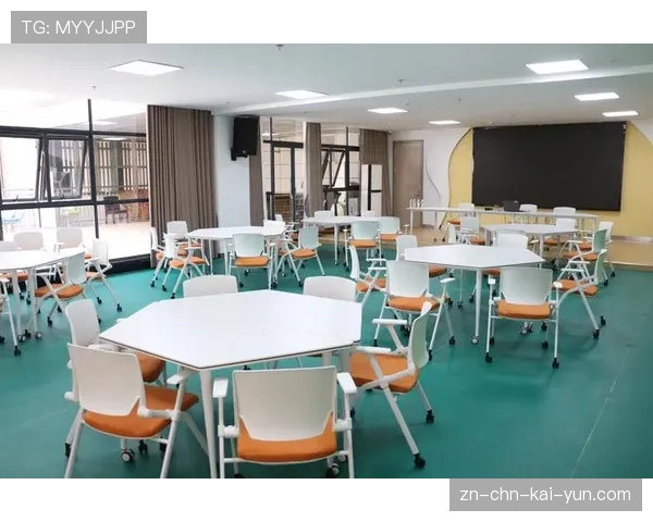 青训营学员心理健康干预的多方协作机制，青少年心理健康团体训练的主要适用人群是